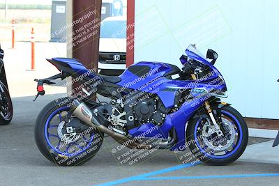 media/Sep-20-2025-TrackDaz (Sat) [[27f0cde673]]/Around the Pits/